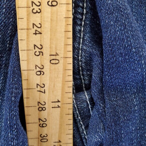 Lane Bryant Shorts Womens 18 Blue Denim Distressed Stretchy Jorts - Picture 6 of 12